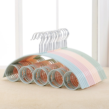 New Good Quality Unbreakable Fashion Brand Economical Plastic Garment Hanger