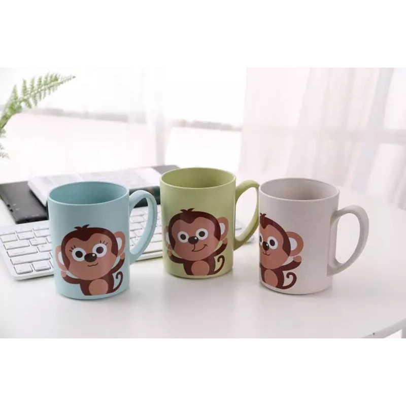Animal Mini Wheat Straw Plastic Water Bottle Biodegradable Mug Eco Friendly Bottle for Water Coffee 