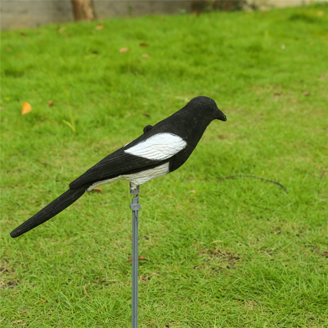 Outdoor Hunting Decoy Plastic Bait Magpie Animal Mould Simulation