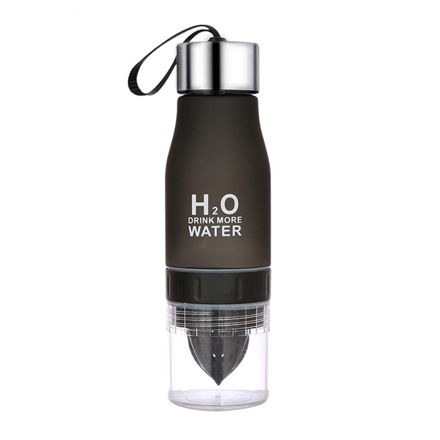 Free Sample Plastic Sports Fruit Infuser Water Bottle with Handle, Lemon Juice Bottle