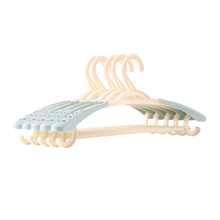 Wholesale Multifunctional Elastic Plastic Hanger Rack