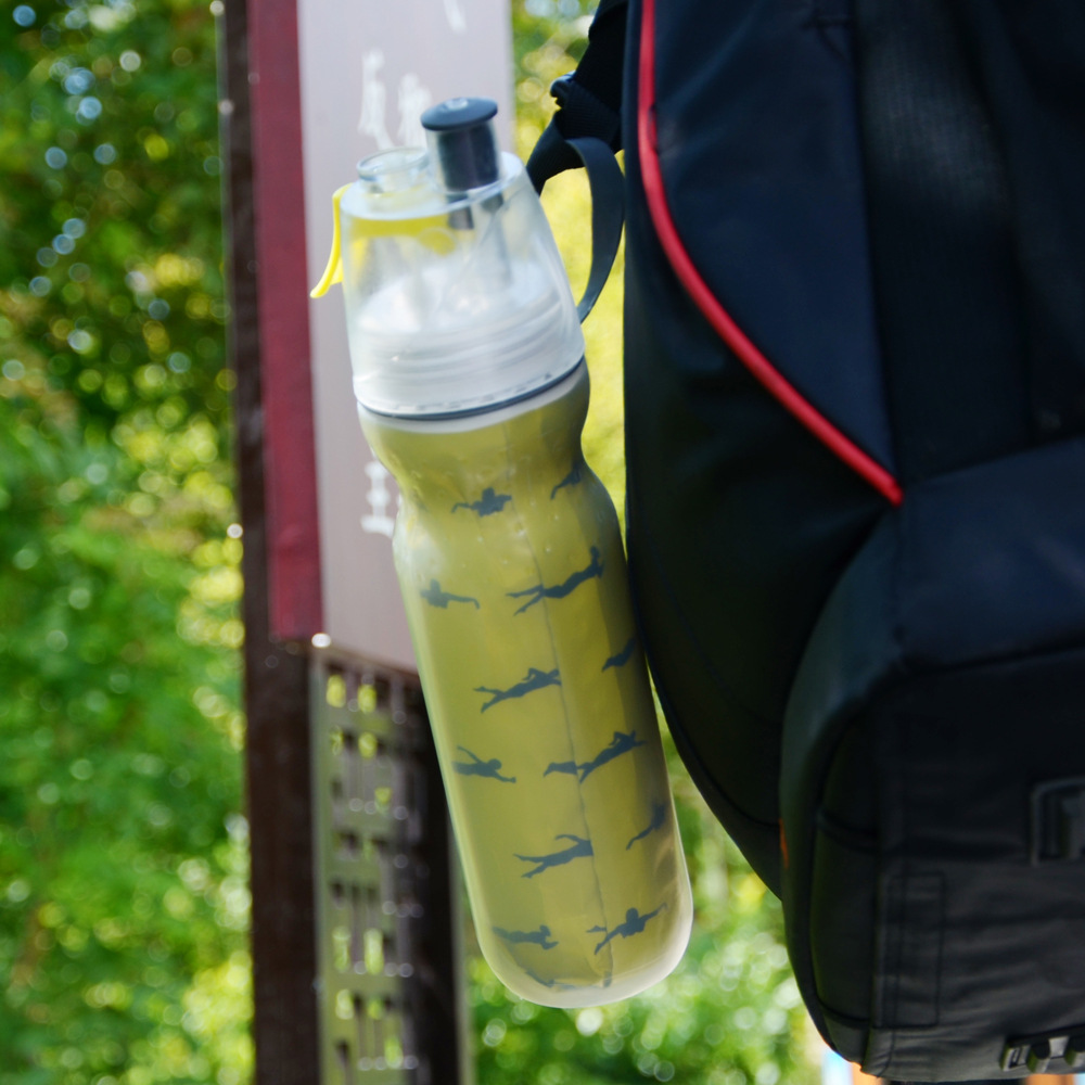 20oz Insulated Sip Squeeze Bottle Spray Bottle