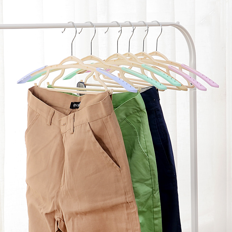 Hot Selling Adjustable Multifunction Plastic Hanger Rack