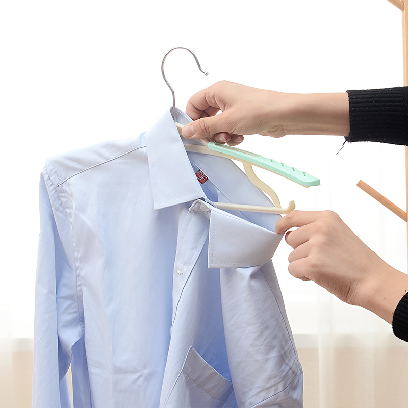 Hot Selling Adjustable Multifunction Plastic Hanger Rack