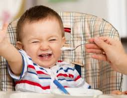 5 tips for parents to know about baby drinking water