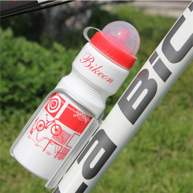 Sports Drink Bottles Custom Logo Squeeze Plastic Water Bottle