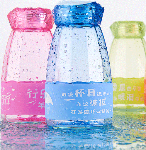 Different Shapes Diamond Style Plastic Water Bottle