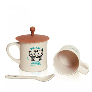 Hot Selling Wheat Straw Biodegradable Plastic Deer Shape Glass Water Bottle 