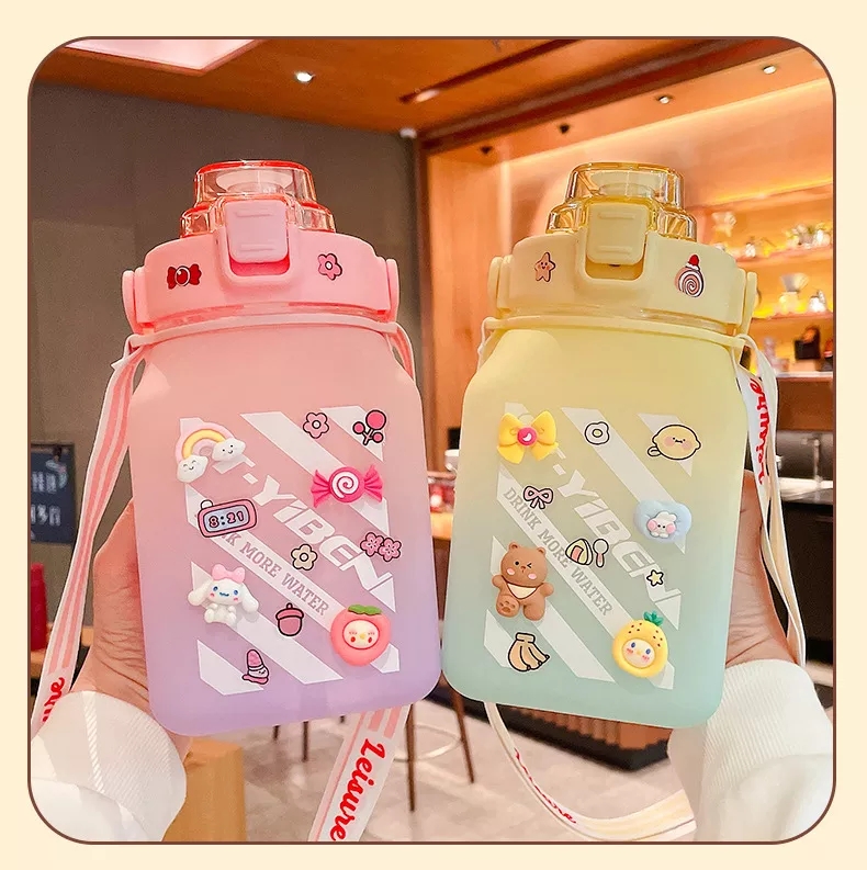 THVALUE 1.5L New Kawaii Portable Thermostable Square Plastic Kettle Cup Portable Frosted Plastic High Water Bottle with Rope