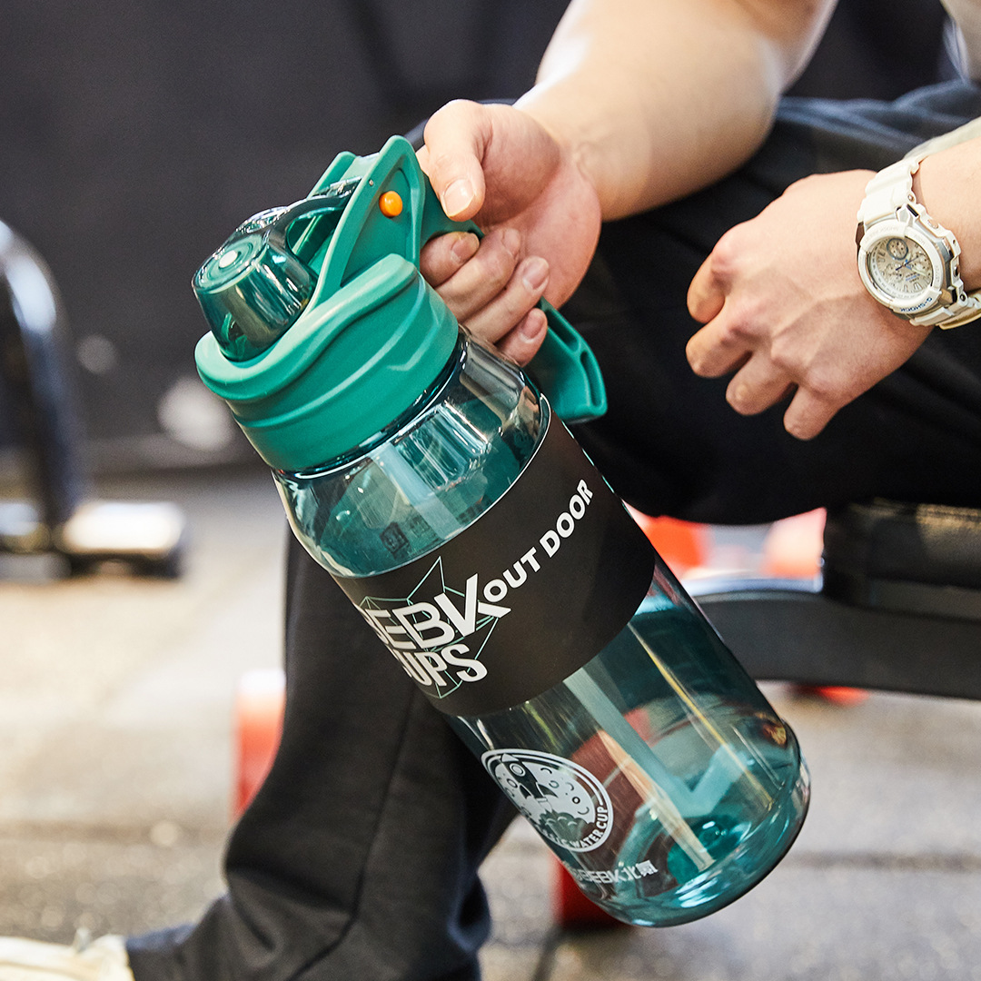 THVALUE 2.0L/2.7L Large Gallon Water Bottle with Time Marker And Handle Motivational Half Gallon Water Bottle with Straw 70oz