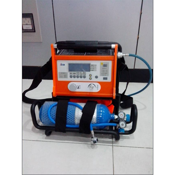 Military portable with non-invasive manual integrated ventilator