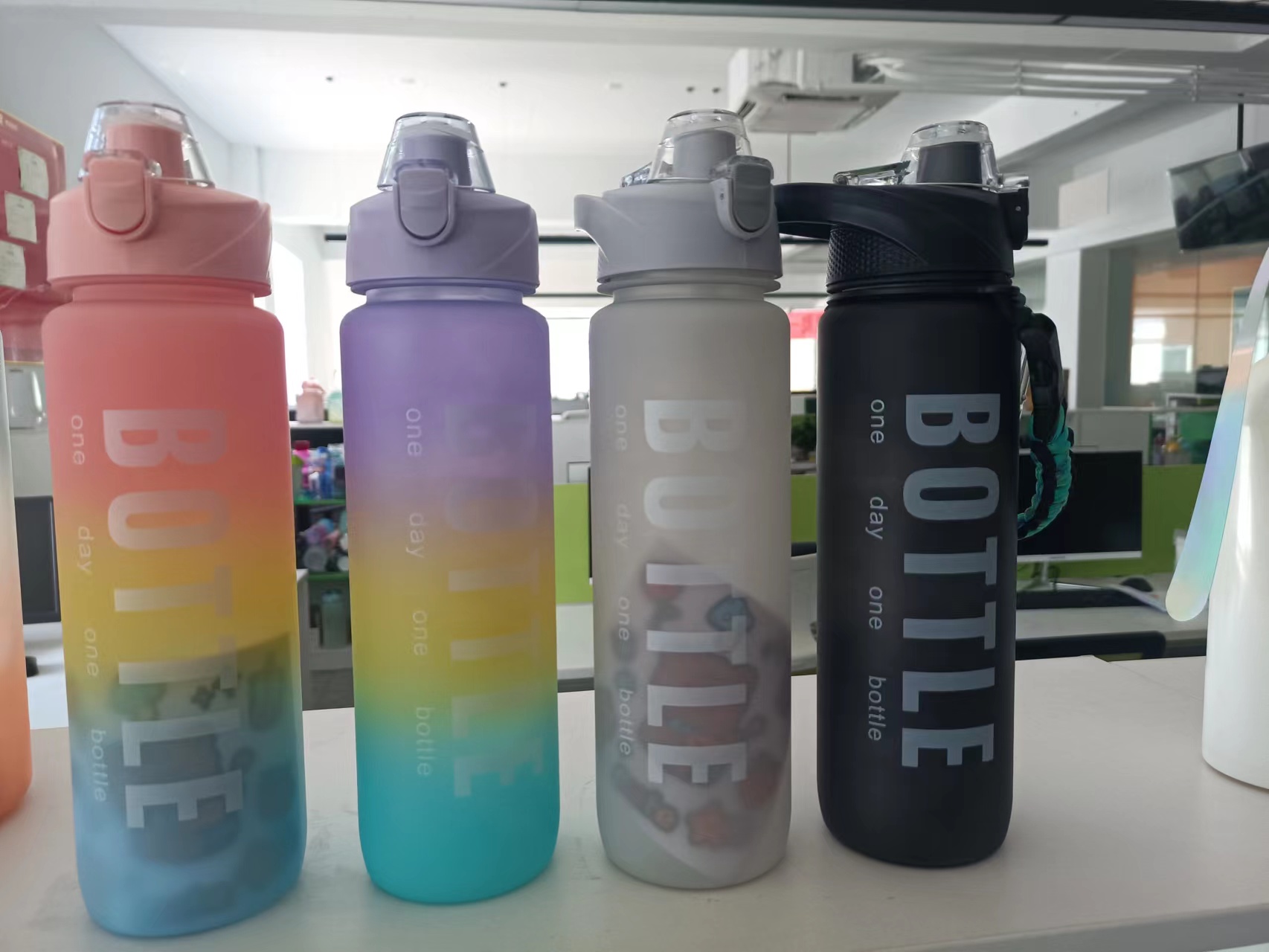 THVALUE 1.0L Customized Logo Portable Sport Water Bottle, 32 Oz Motivational Water Bottle with Time Marker for Outdoor Sport Hiking Gym Fitness 