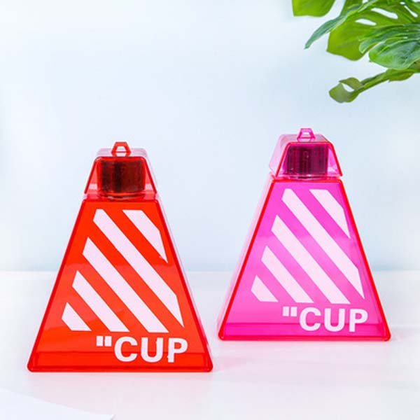 Plastic triangle bottle gift mini flat portable life department store handy bottle