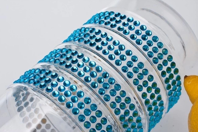 hot selling hand grip design bottle supplier