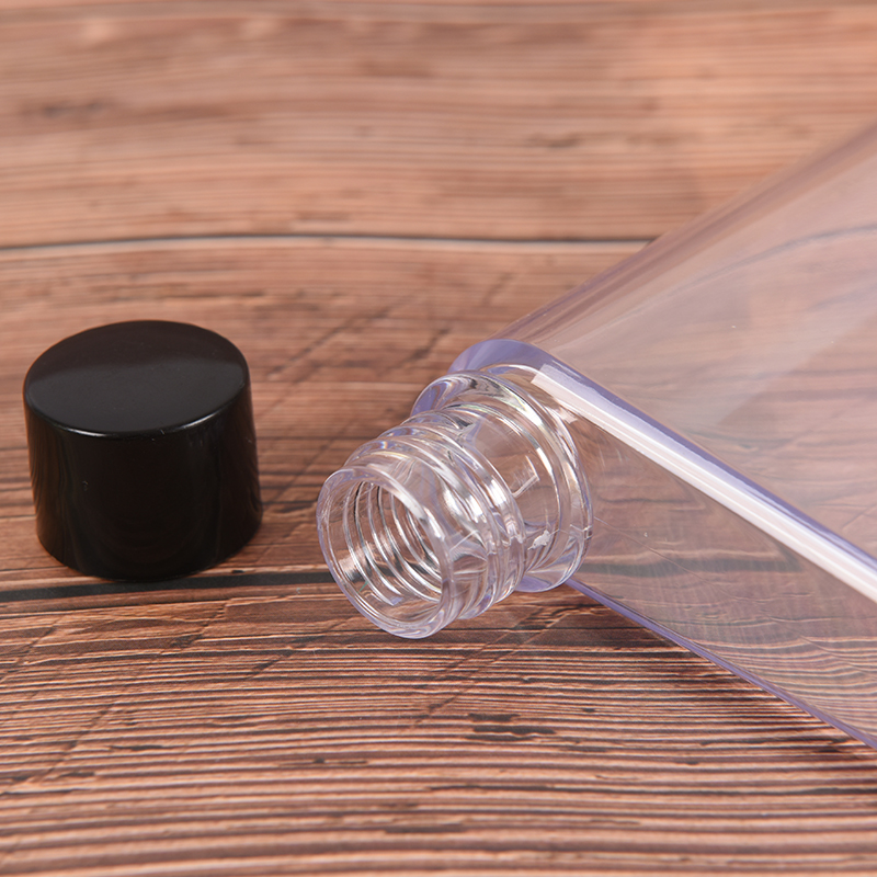 Plastic Water Bottle Factory