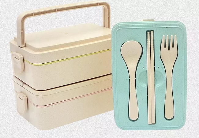 lunch box with chopstick set