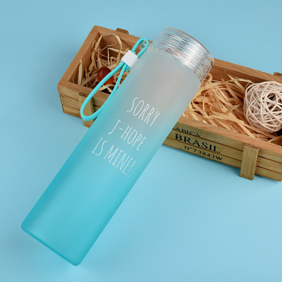 Bombproof Youth League album concert around the official water cup in summer accompanied by glass lemon cup