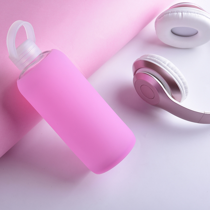 Customized Logo 500ml Glass Drink Water Bottle With Silica Cover