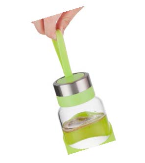 Portable borosilicate glass water bottle with silicone sleeve