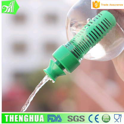 Bpa free plastic shaker water filter bottle for Camping, Hiking and Travel
