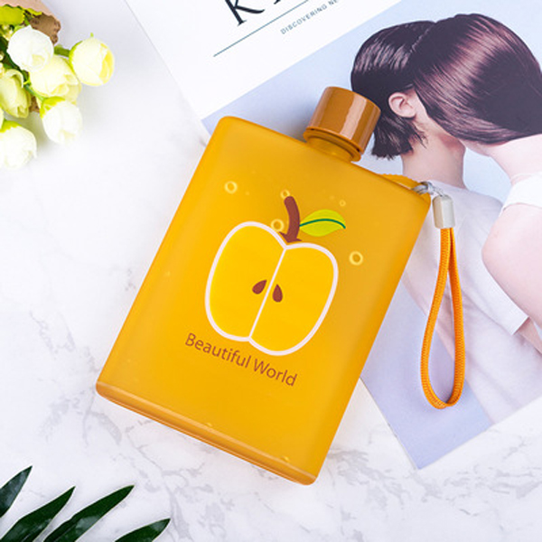 Custom logo plastic wine kettle Cute flat sports gift water bottle