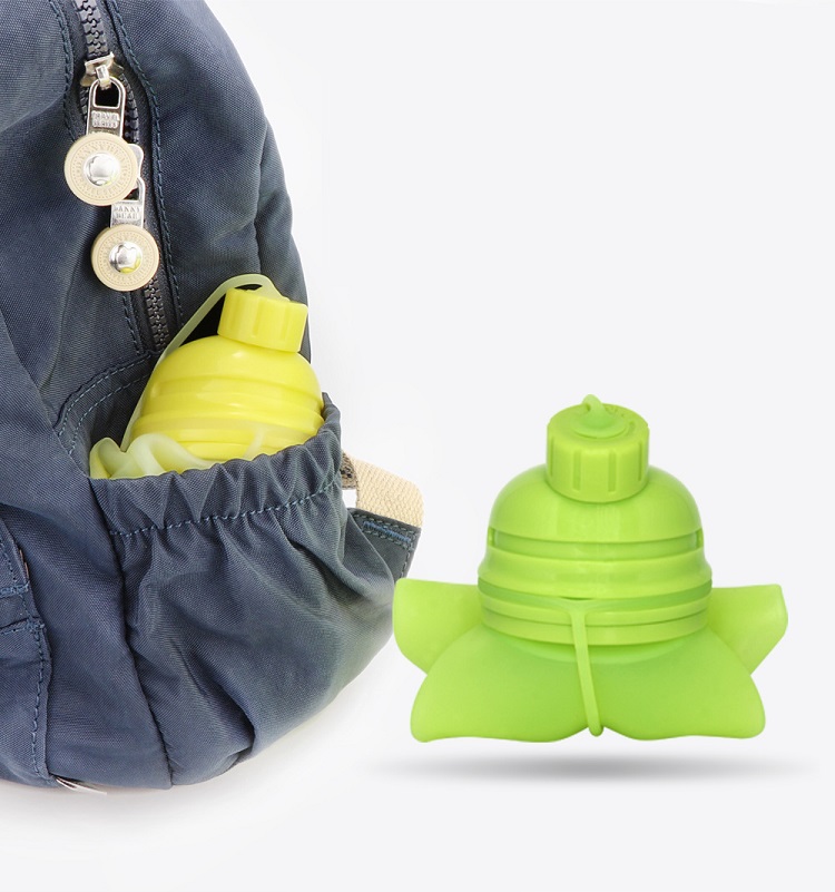 Outdoor hiking collapsible Silicone water bottle 