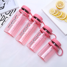 Sports Simple plastic water bottle student anti-fall belt scale bubble tea hand cup tea handle plastic mug