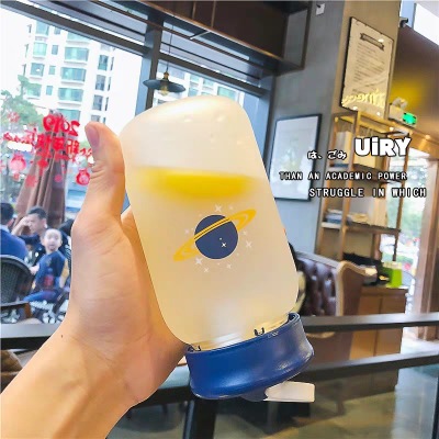 Tremble ins grinding water cup wandering earth net red student portable tea separator mobile phone bracket cute hand cup
