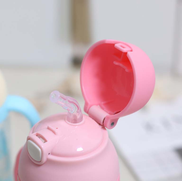 kid straw water bottle