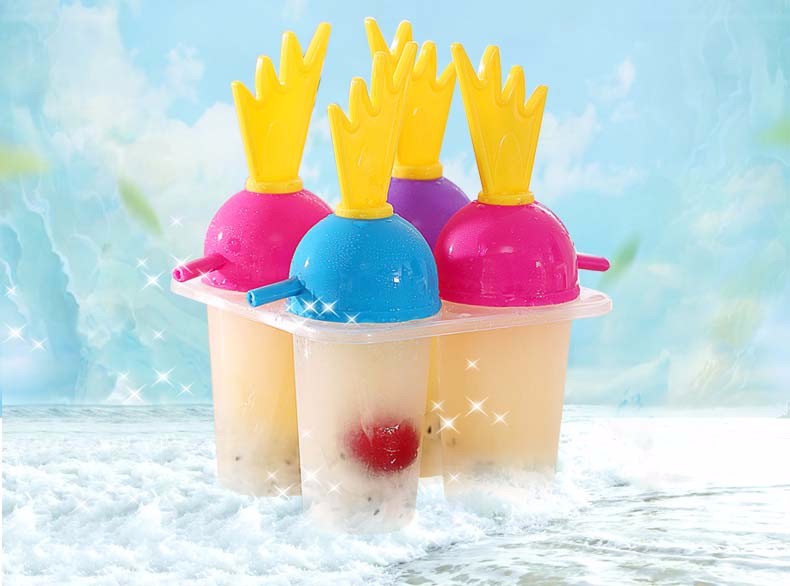 The Friendly Ice Pop Mold For Frozen Fruit Popsicle