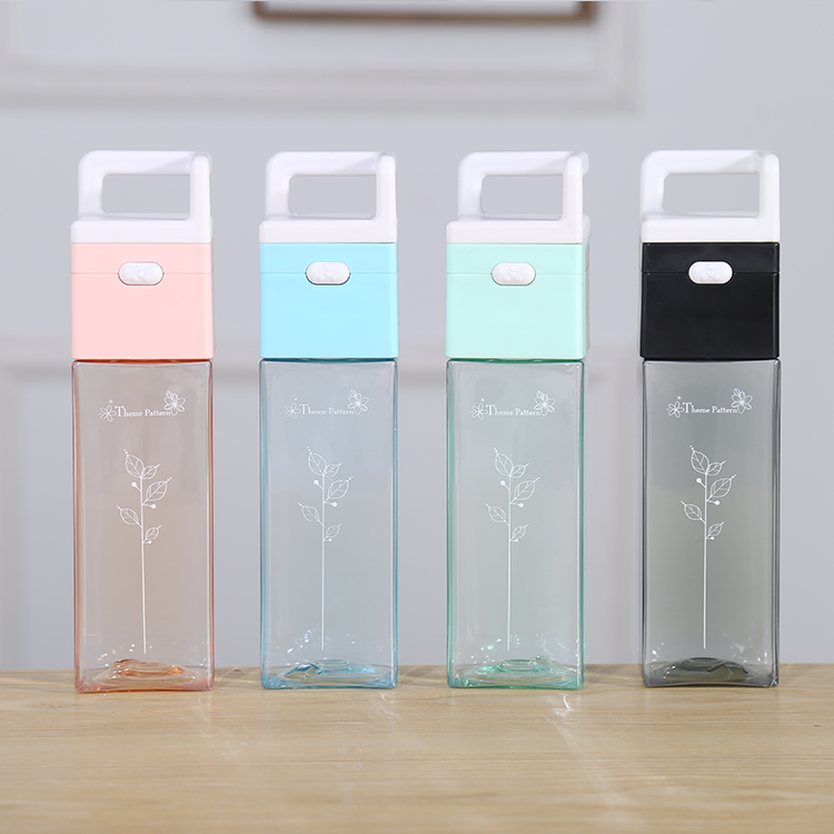 2019 new rechargeable outdoor sports portable fan water bottle