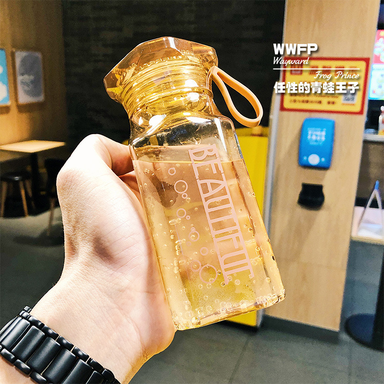  Diamond shaped Hand cup 