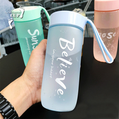 600ml Portable large-capacity plastic water bottle female male student Korean version trend simple scrub Creative teacup