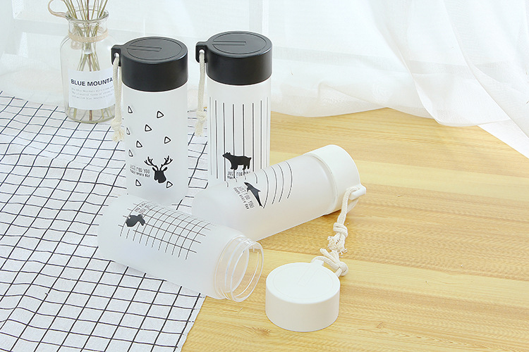  Scrub black glass water bottle