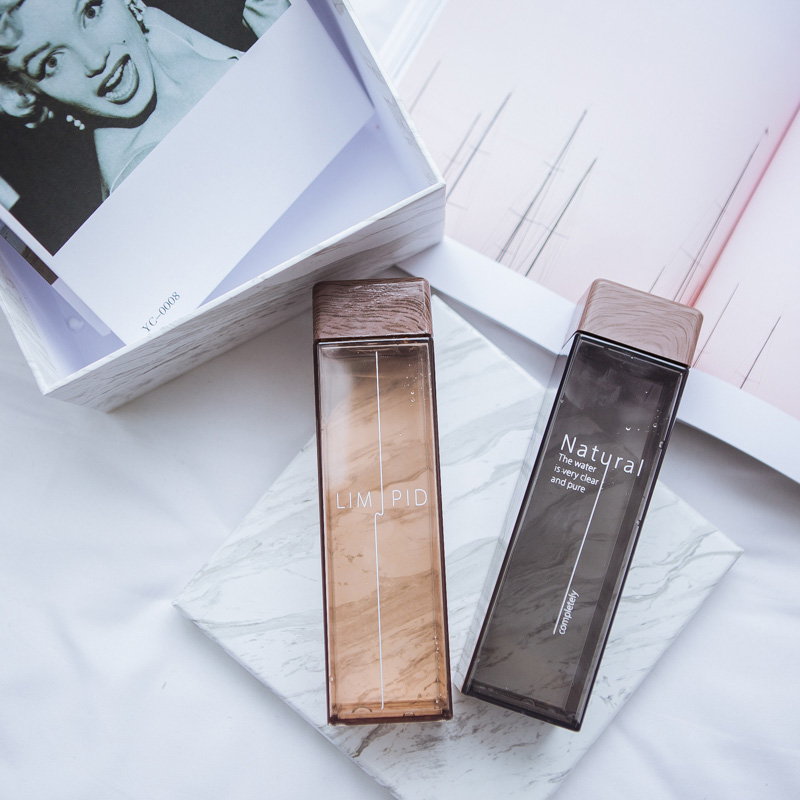 500ml Hot Selling Square Shaped Drinking Water Bottle With Wood Lid 