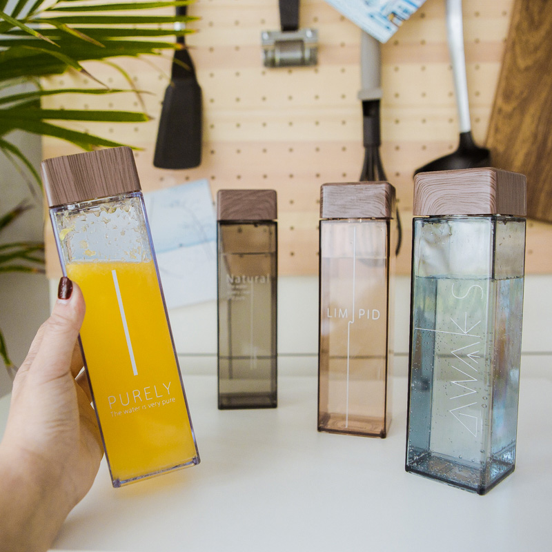 500ml Hot Selling Square Shaped Drinking Water Bottle With Wood Lid 
