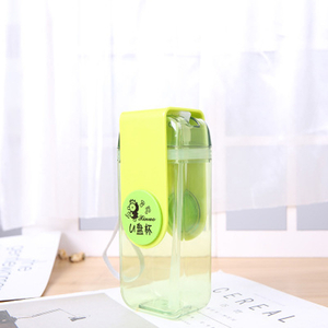 Custom logo cartoon cute u disk suction bottle plastic drinking water bottles mini portable