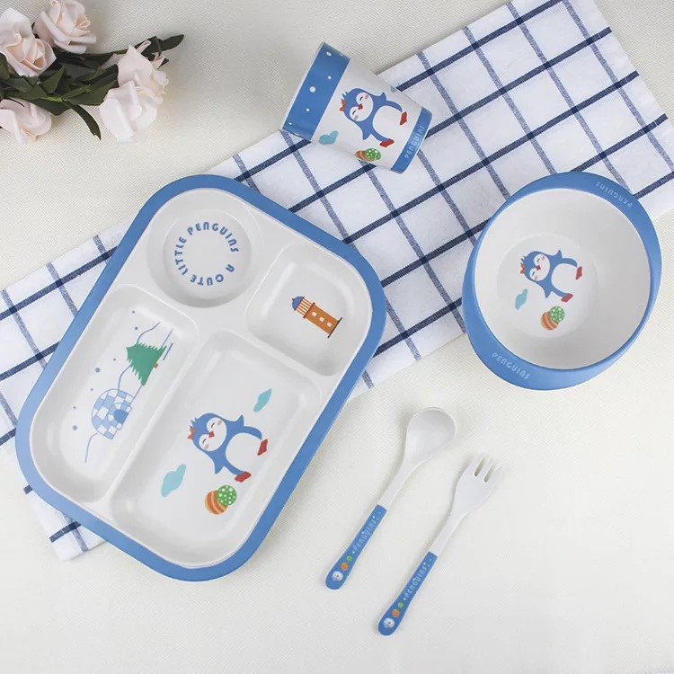 Kids tableware set