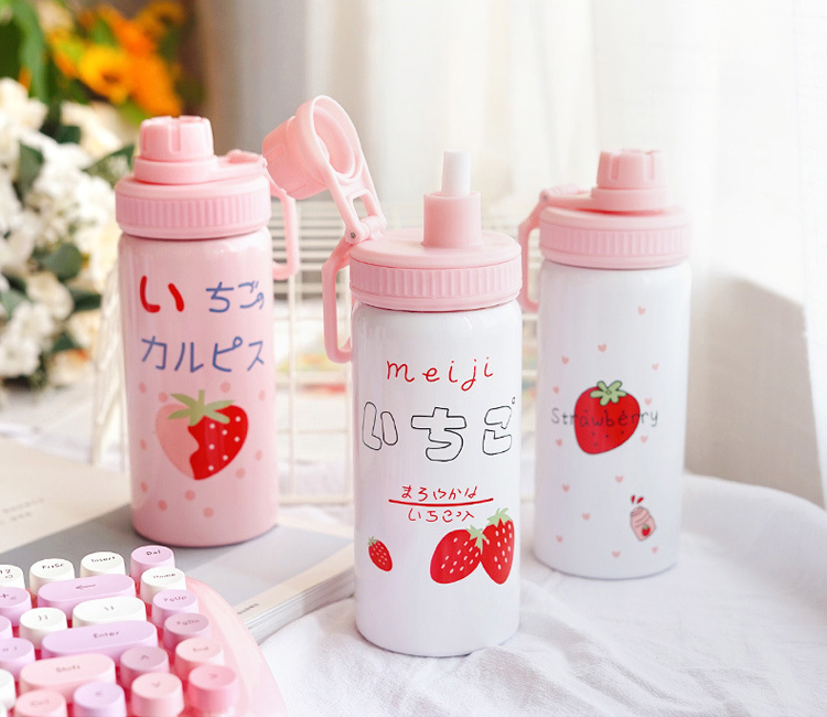  good quality strawberry insulation bottles