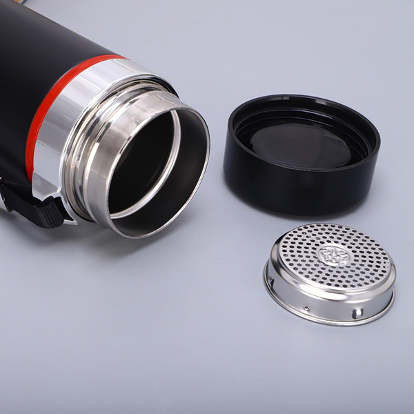 New custom stainless steel insulation bottles outdoor with rope straight simple daily water bottle