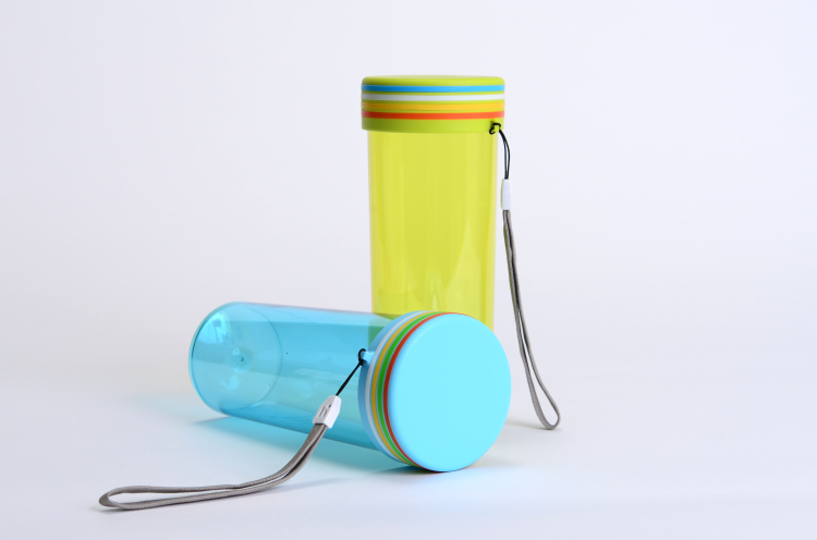 water plastic cup supplier